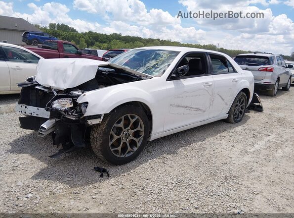 2C3CCAGG2GH253229 2016 CHRYSLER 300 White Front left