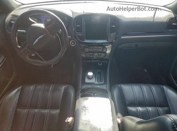 2C3CCAGG3JH175163 2018 CHRYSLER 300 White Առջևի վահանակի տեսք