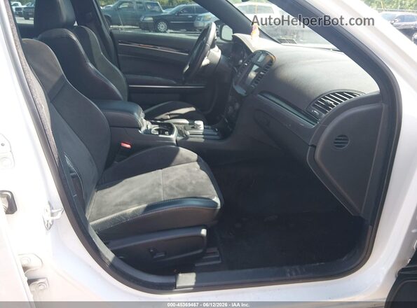 2C3CCAGG4HH506908 2017 CHRYSLER 300 White Вид салону спереду