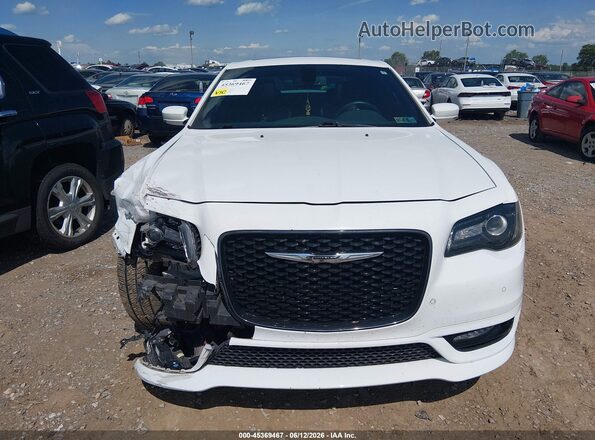 2C3CCAGG4HH506908 2017 CHRYSLER 300 White Вид щитка приладів