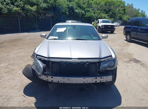 2C3CCAGG4JH269259 2018 CHRYSLER 300 Silver Առջևի վահանակի տեսք