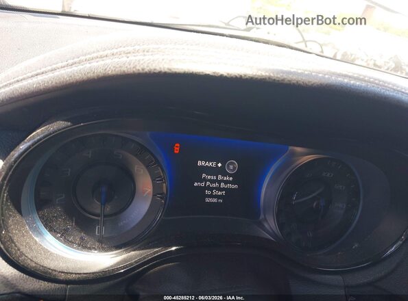 2C3CCAGG4JH269259 2018 CHRYSLER 300 Silver Հետևի նստատեղերի տեսք