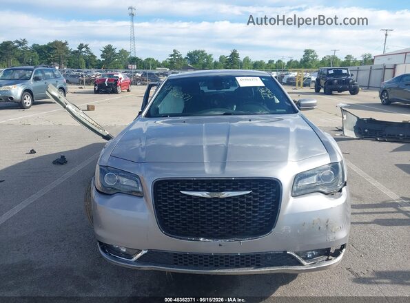 2C3CCAGG6GH162075 2016 CHRYSLER 300 Silver Vista interior trasera