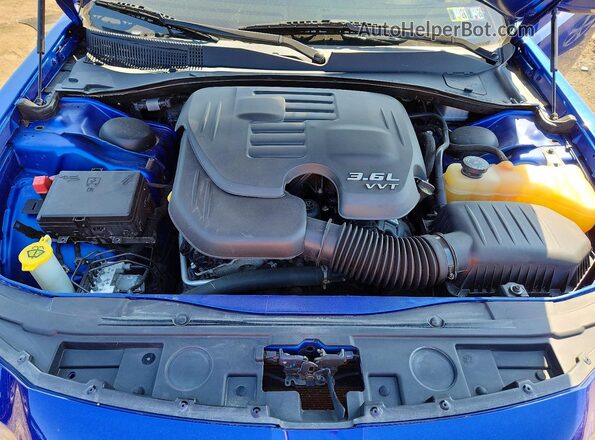 2C3CCAGG6JH296575 2018 CHRYSLER 300 Blue 