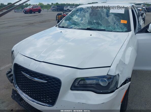 2C3CCAGG7GH220842 2016 CHRYSLER 300 White Vista frontal