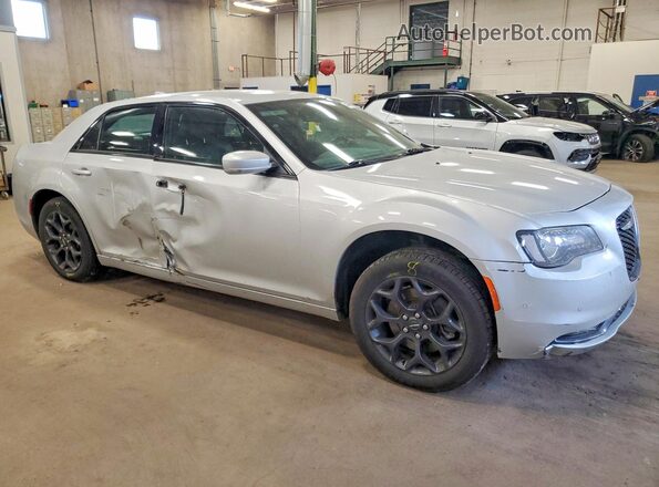 2C3CCAGG7LH164797 2020 CHRYSLER 300 Серебряный Передняя правая четверть