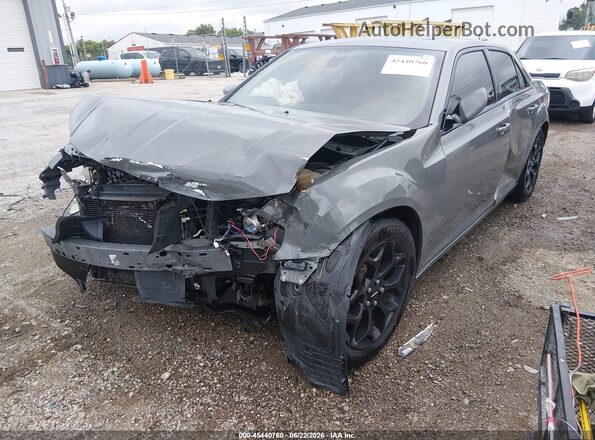 2C3CCAGG8HH612956 2017 CHRYSLER 300 Серый Передняя левая четверть