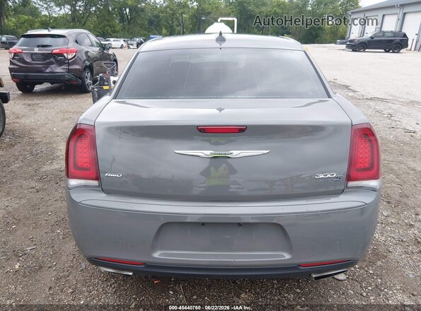 2C3CCAGG8HH612956 2017 CHRYSLER 300 Серый 
