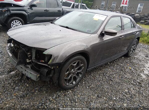 2C3CCAGG8JH121292 2018 CHRYSLER 300 Серый Передняя левая четверть