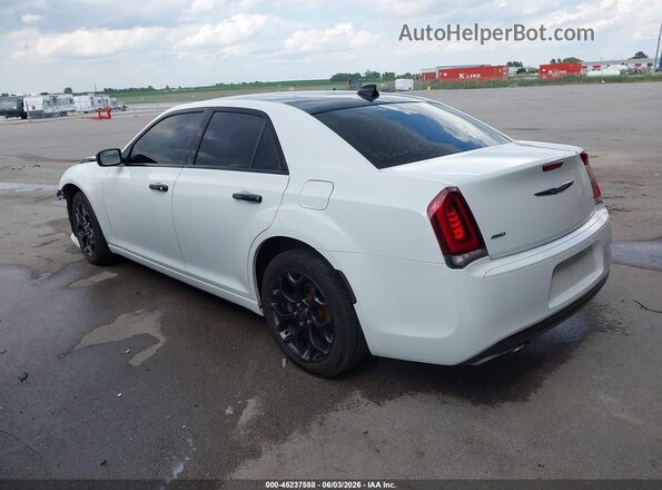 2C3CCAGG8KH610681 2019 CHRYSLER 300 Белый Задняя левая четверть