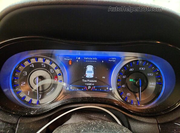 2C3CCAGGXHH527066 2017 CHRYSLER 300 Gray Vista del cuadro de instrumentos