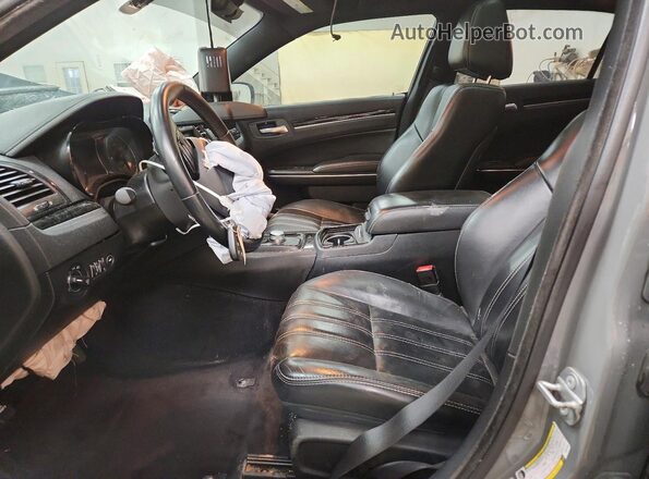 2C3CCAGGXHH527066 2017 CHRYSLER 300 Gray Vista interior delantera