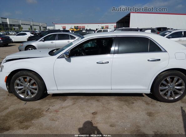 2C3CCAKG1JH194625 2018 CHRYSLER 300 Белый Вид задней части салона