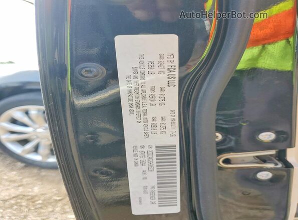 2C3CCAKG2GH305238 2016 CHRYSLER 300 Black Engine compartment view