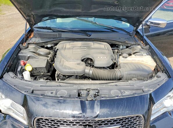 2C3CCAKG2GH305238 2016 CHRYSLER 300 Black Rear interior view