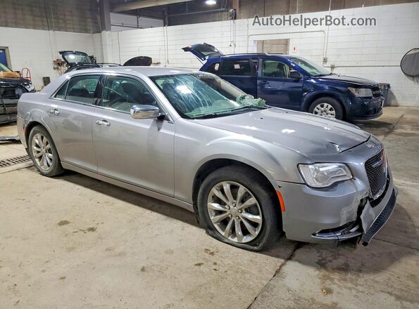 2C3CCAKG2JH127449 2018 CHRYSLER 300 Silver Front right