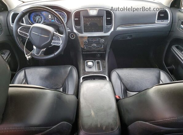 2C3CCAKG6HH566602 2017 CHRYSLER 300 Silver Widok deski rozdzielczej