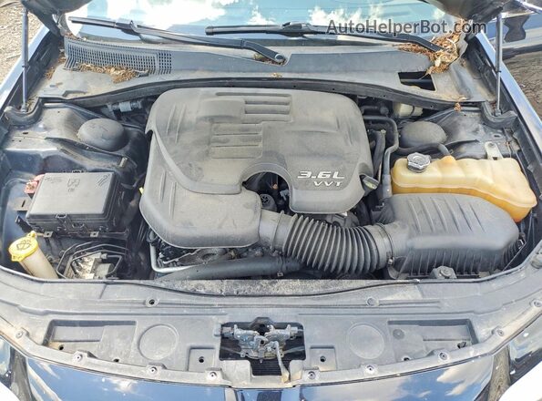 2C3CCAKG9GH111418 2016 CHRYSLER 300 Black Widok wnętrza z tyłu