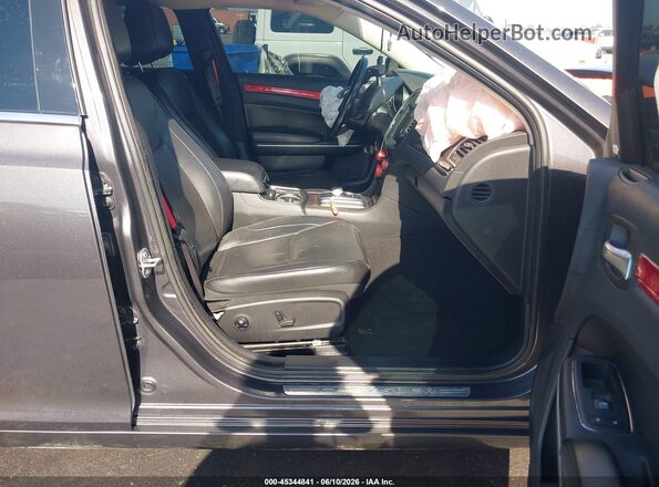 2C3CCAKG9KH569887 2019 CHRYSLER 300 Gray Vista interior delantera