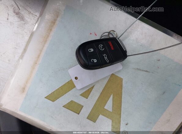 2C3CCAPT6HH511797 2017 CHRYSLER 300 Silver Առջևի վահանակի տեսք