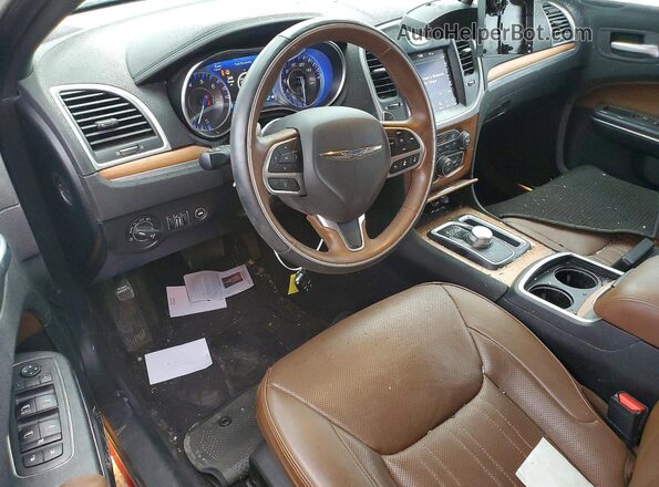 2C3CCAPTXJH191082 2018 CHRYSLER 300 Burgundy Вид панелі приладів