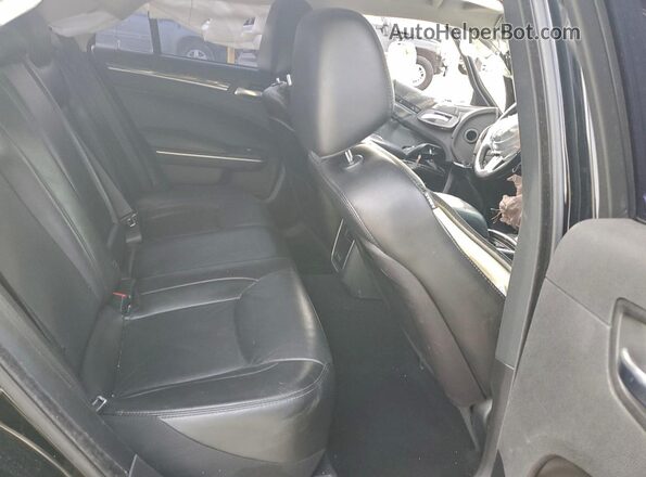 2C3CCARG6KH690060 2019 CHRYSLER 300 Black Vista de los asientos traseros
