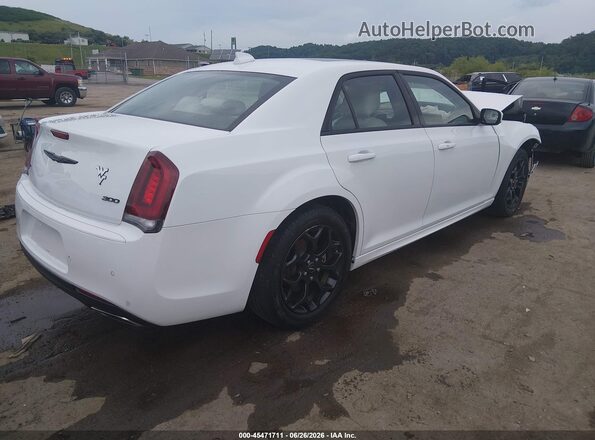 2C3CCASG6PH677682 2023 CHRYSLER 300 White Հետևի աջ