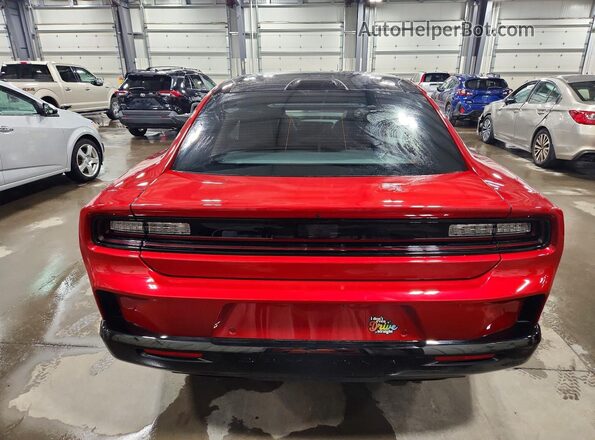 2C3CDBCK6SR559799 2025 DODGE CHARGER Red Вид ззаду