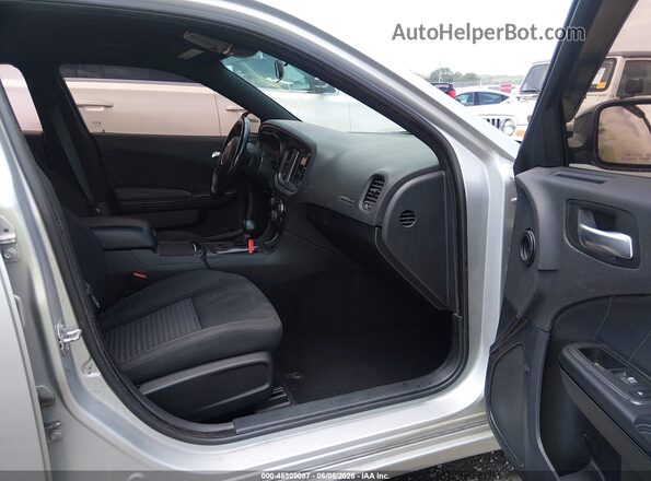 2C3CDXBG1KH604695 2019 DODGE CHARGER Silver Вид салону спереду