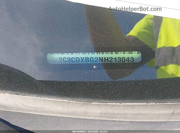 2C3CDXBG2NH213043 2022 DODGE CHARGER Black Vista del compartimento del motor