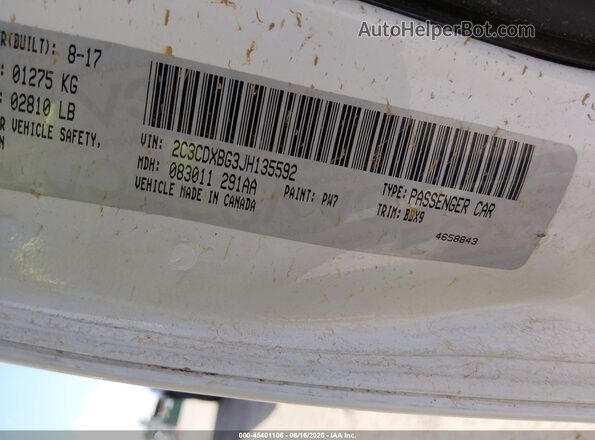 2C3CDXBG3JH135592 2018 DODGE CHARGER White Widok komory silnika