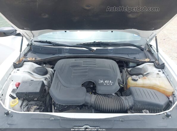 2C3CDXBG3LH102210 2020 DODGE CHARGER White Widok z tyłu