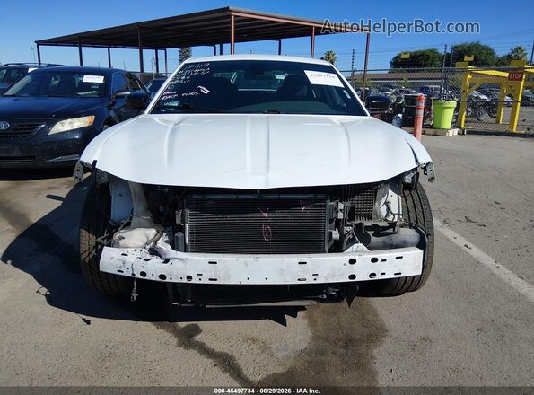 2C3CDXBG7JH307090 2018 DODGE CHARGER White Вид задньої частини салону