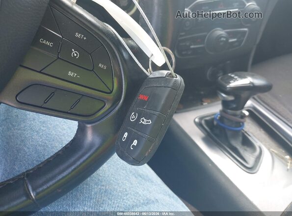 2C3CDXBG7MH505950 2021 DODGE CHARGER Красный Вид панели приборов