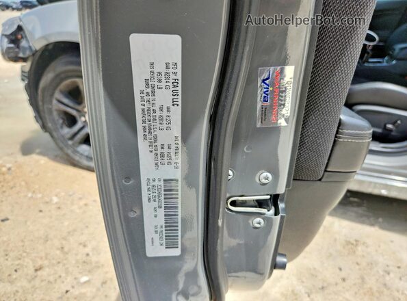 2C3CDXBG8JH331589 2018 DODGE CHARGER Gray Widok komory silnika