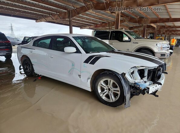 2C3CDXBG8MH624476 2021 DODGE CHARGER White Delantero derecho