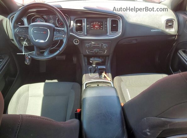 2C3CDXBG9HH642135 2017 DODGE CHARGER Red Vista del salpicadero