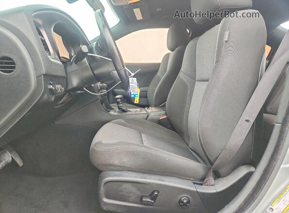 2C3CDXBG9KH712224 2019 DODGE CHARGER Серебряный Вид салона спереди
