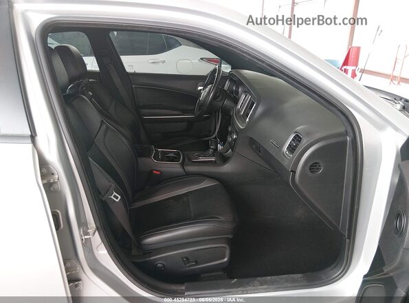 2C3CDXBG9NH197259 2022 DODGE CHARGER Silver Front interior view
