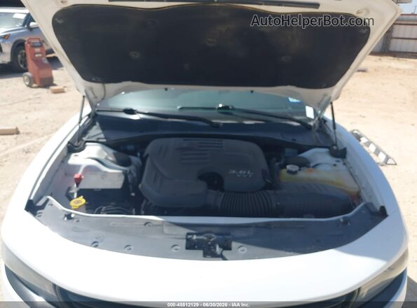 2C3CDXBGXKH603318 2019 DODGE CHARGER White Вид ззаду