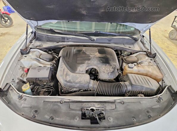 2C3CDXBGXLH217550 2020 DODGE CHARGER White Вид задньої частини салону