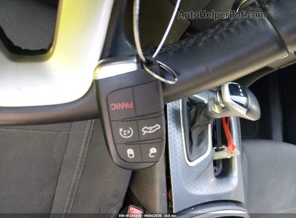 2C3CDXCT2GH196520 2016 DODGE CHARGER Red Вид панелі приладів
