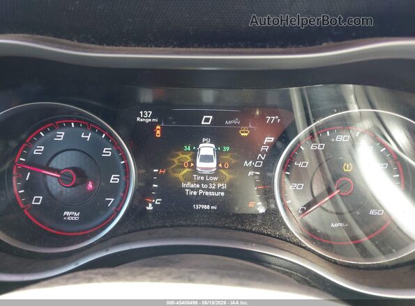 2C3CDXCT4JH307477 2018 DODGE CHARGER Maroon Vista de los asientos traseros