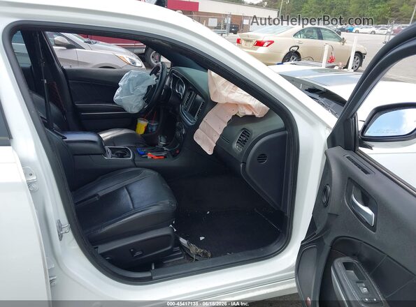 2C3CDXCT8GH211540 2016 DODGE CHARGER Белый Вид салона спереди