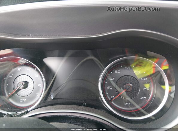2C3CDXCT8KH539212 2019 DODGE CHARGER Red Vista de los asientos traseros