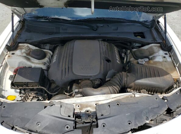 2C3CDXCT9JH205821 2018 DODGE CHARGER Белый Вид задней части салона