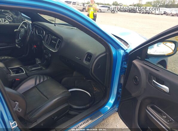 2C3CDXEJ1JH290990 2018 DODGE CHARGER Синий Вид салона спереди
