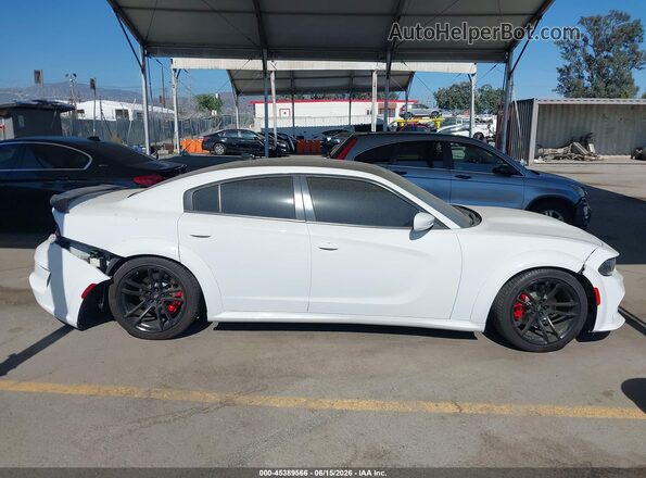 2C3CDXGJ1KH558435 2019 DODGE CHARGER White Widok wnętrza z tyłu