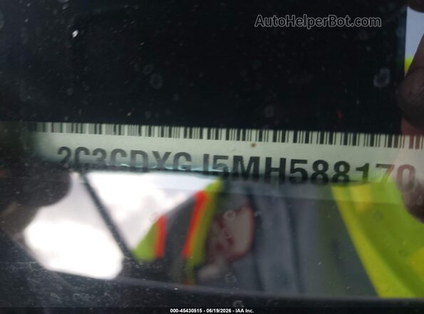 2C3CDXGJ5MH588170 2021 DODGE CHARGER White Widok komory silnika