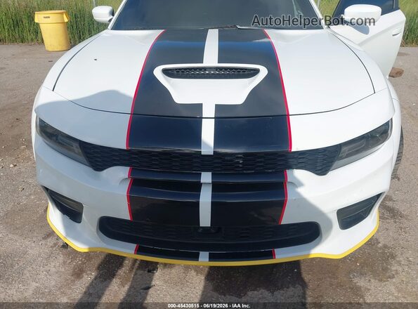 2C3CDXGJ5MH588170 2021 DODGE CHARGER White Widok z przodu